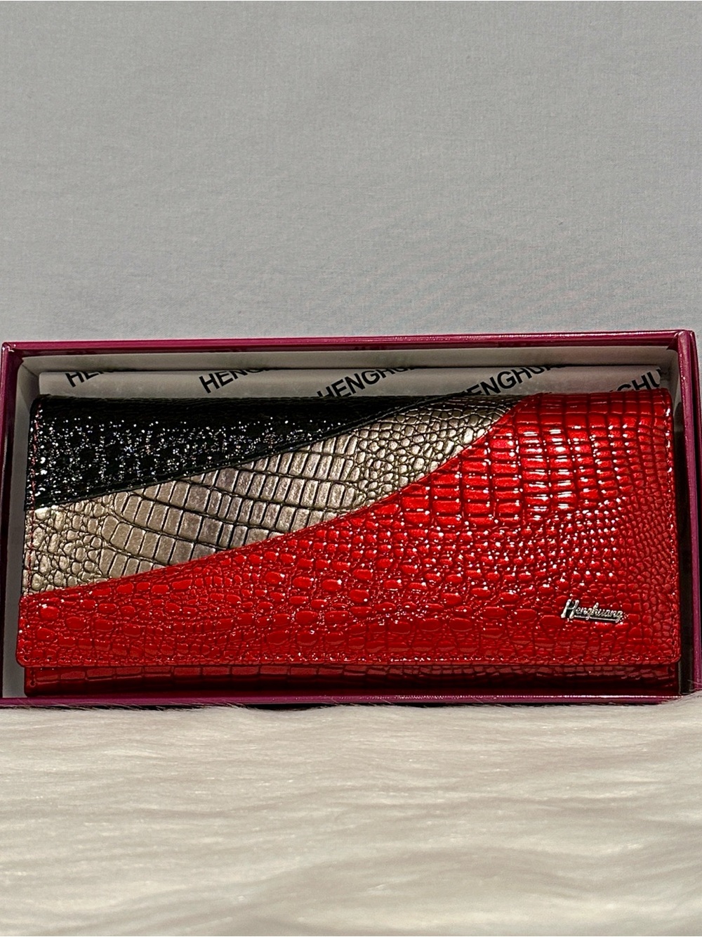 Chic Red Burgundy Leather Crocodile Embossed Wallet New in Box